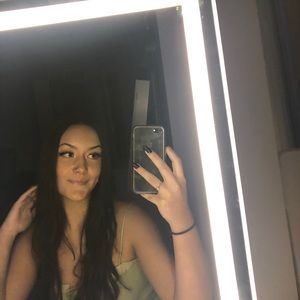 Meet your Posher, Gabrielle